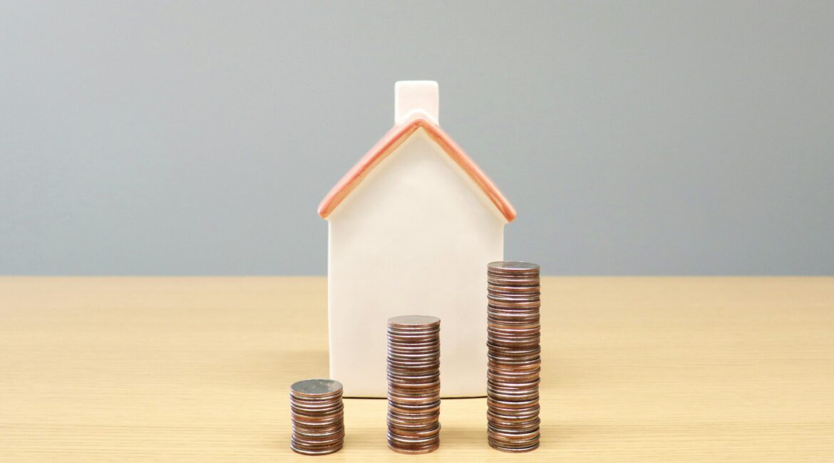 Slim omgaan met hypotheekrenteaftrek kan je elke maand geld schelen. Dit artikel legt uit hoe je er het meeste uithaalt, waar je rekening mee moet houden én wat je echt betaalt voor je huis.