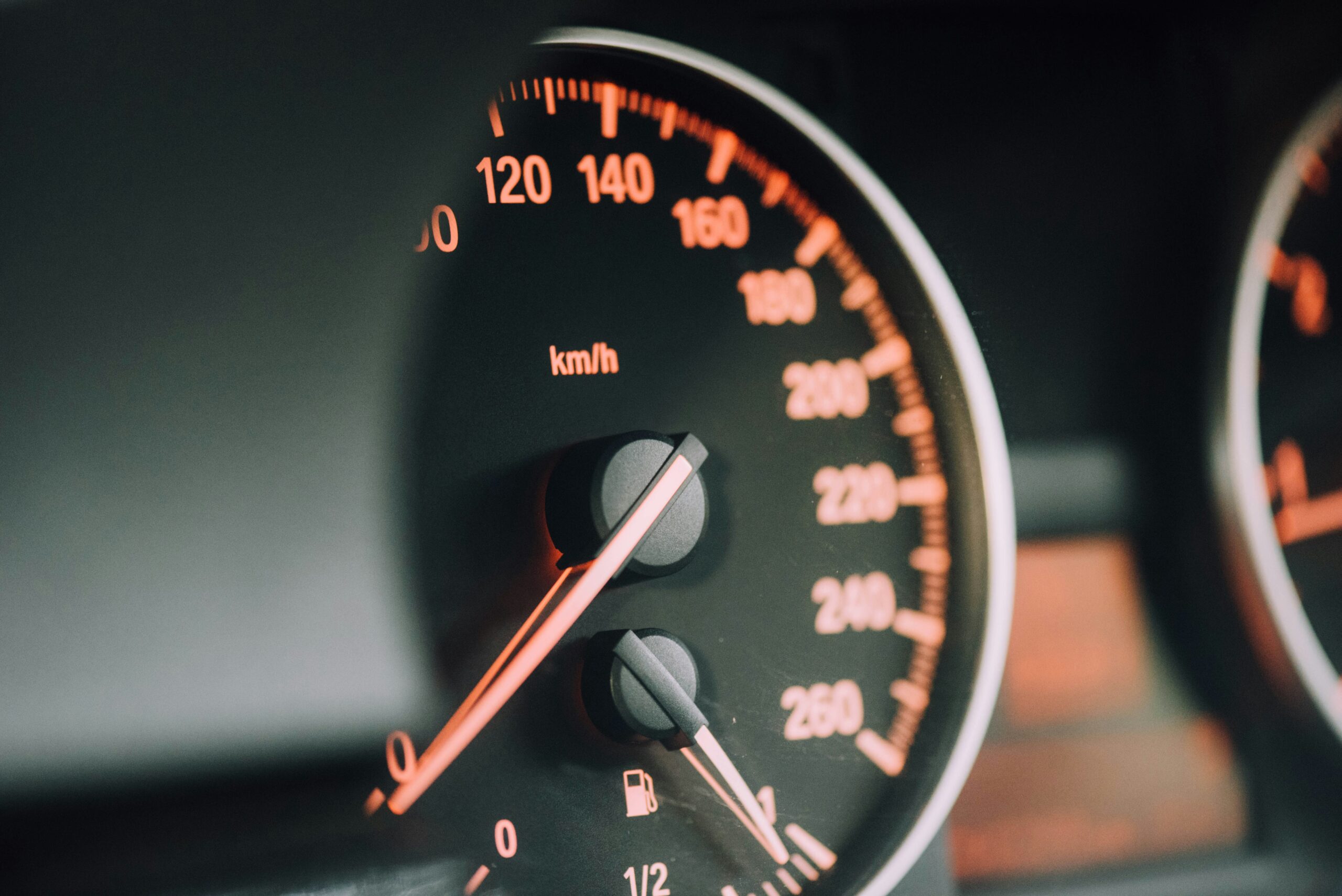 Een auto kopen of leasen? Zo maak je financieel de juiste keuze