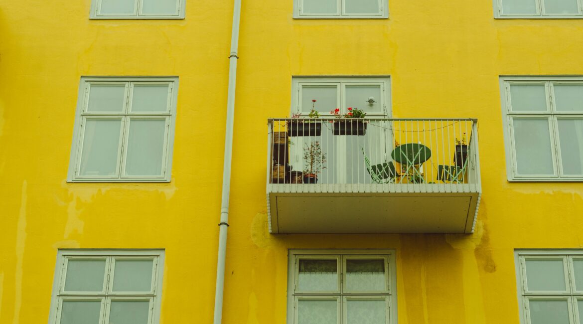 Een huurwoning vinden voelt vaak onmogelijk. Maar met deze drie slimme platforms vergroot je je kansen en bespaar je jezelf een hoop stress. Ontdek hoe Stekkies, 123Wonen en Huurstunt jouw zoektocht ineens een stuk relaxter maken.
